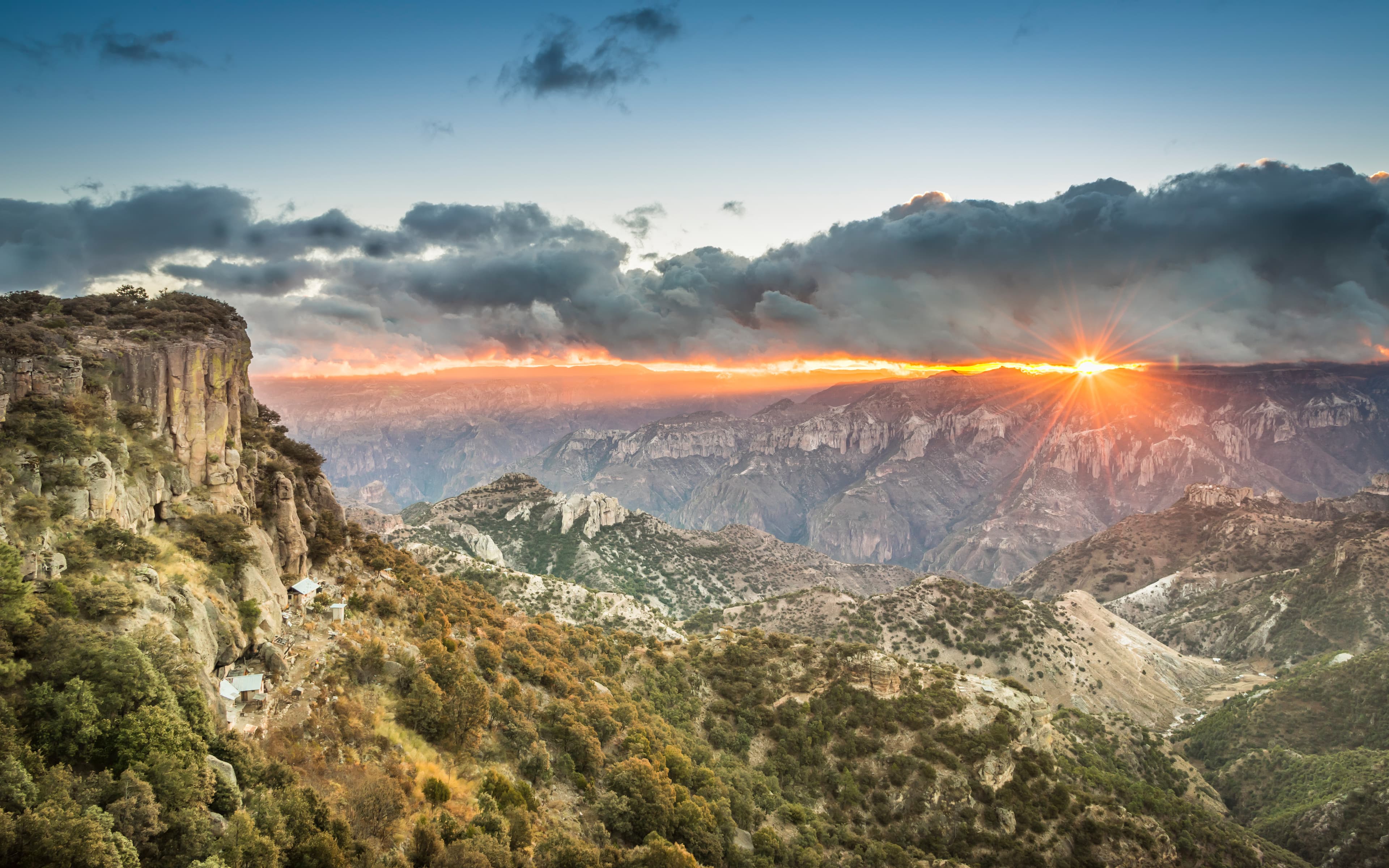 Atardecer en las Barrancas del Cobre - Sierra Tarahumara